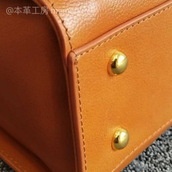 化粧バッグ 2wayハンドバッグ 牛革製ショルダー シンプル 底鋲付き 筒型カバン 小物収納  レディース 5枚目の画像
