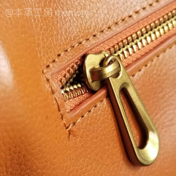 化粧バッグ 2wayハンドバッグ 牛革製ショルダー シンプル 底鋲付き 筒型カバン 小物収納  レディース 4枚目の画像
