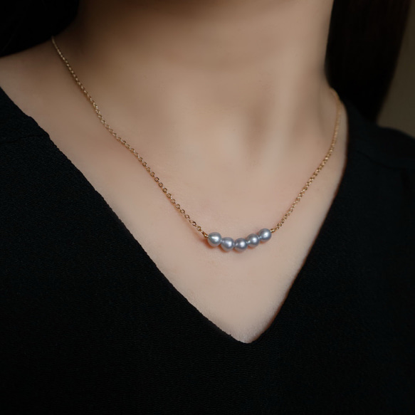 紫陽花 ブルー ベビーパール ネックレス 小さいパール 14kgf 金属アレルギー 誕生日 母の日 ギフト プレゼント 2枚目の画像