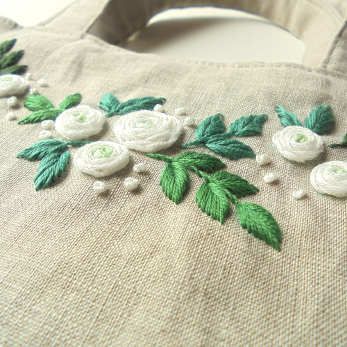 手刺繍白いバラのガーランド A4リネンバッグ トートバッグ フランス