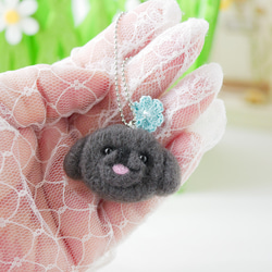 ペキニーズ ブラック お花チャーム バッグにつけて一緒にお出かけ ギフト プレゼント ペキニーズグッズ 7枚目の画像