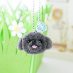 ペキニーズ ブラック お花チャーム バッグにつけて一緒にお出かけ ギフト プレゼント ペキニーズグッズ 1枚目の画像
