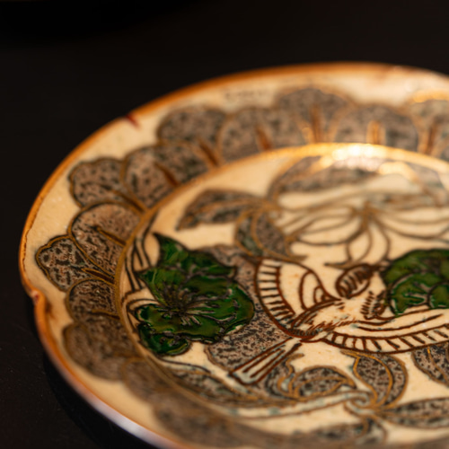 詩瓷集 中国唐風 青花磁 古彩＋上絵金彩 花鳥文プレート｜菓子皿