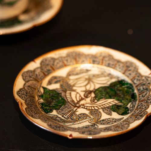 詩瓷集 中国唐風 青花磁 古彩＋上絵金彩 花鳥文プレート｜菓子皿