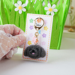 ペキニーズ ブラック お花キーホルダー バッグにつけて一緒にお出かけ ギフト プレゼント ペキニーズグッズ 6枚目の画像