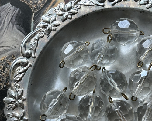 アンティークホワイトのシャンデリア✨USA製　デッドストック アンティークホワイトのシャンデリア✨USA製 デッドストック Hunt Desk