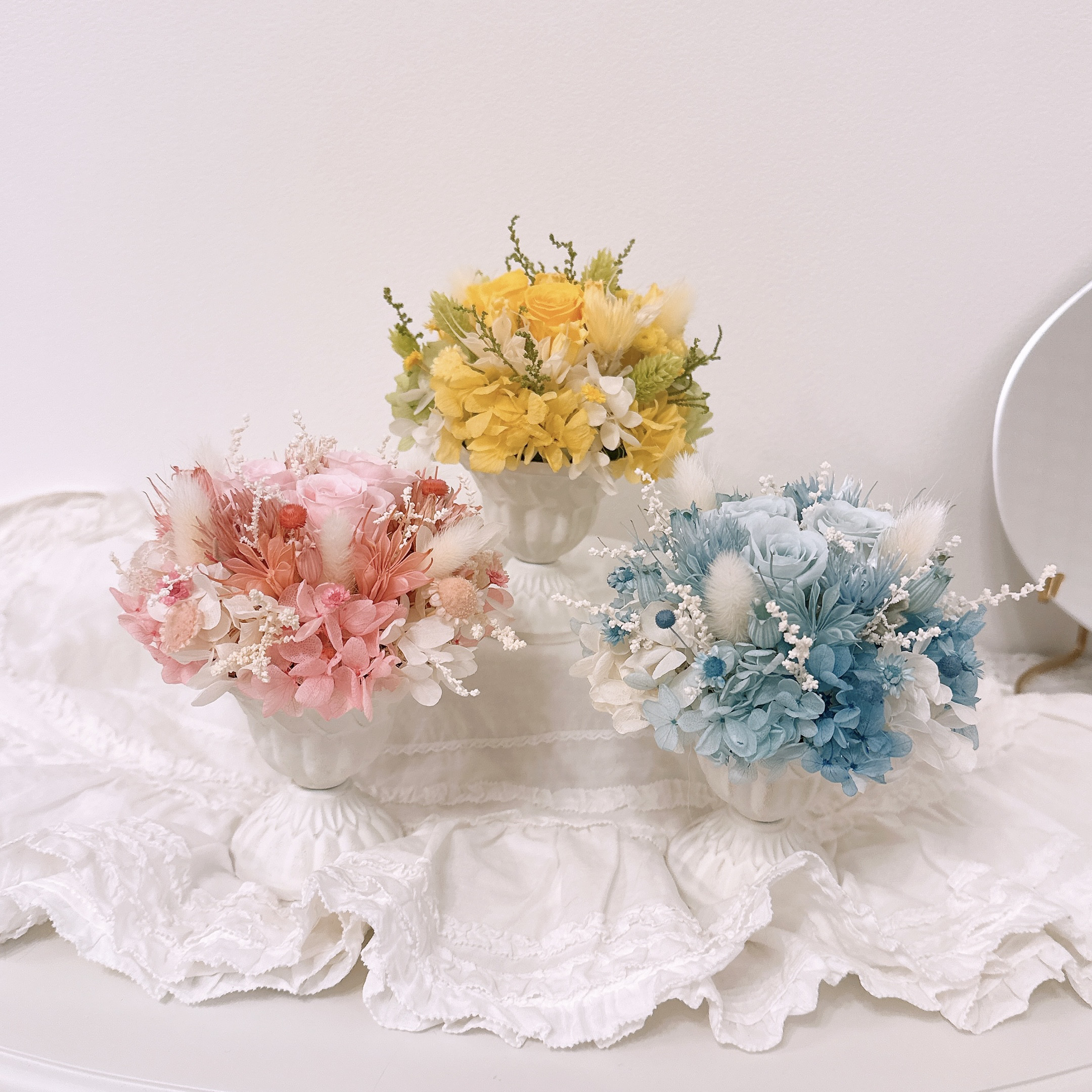 アンティーク ブリキポット小 青 黄 ピンク プリザーブドフラワー アレンジ ブル 母の日 ギフト 新築 還暦 喜寿 祝