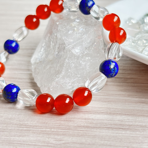 まるで大阪万博のキャラクター！？〜前向きな一歩を応援する天然石