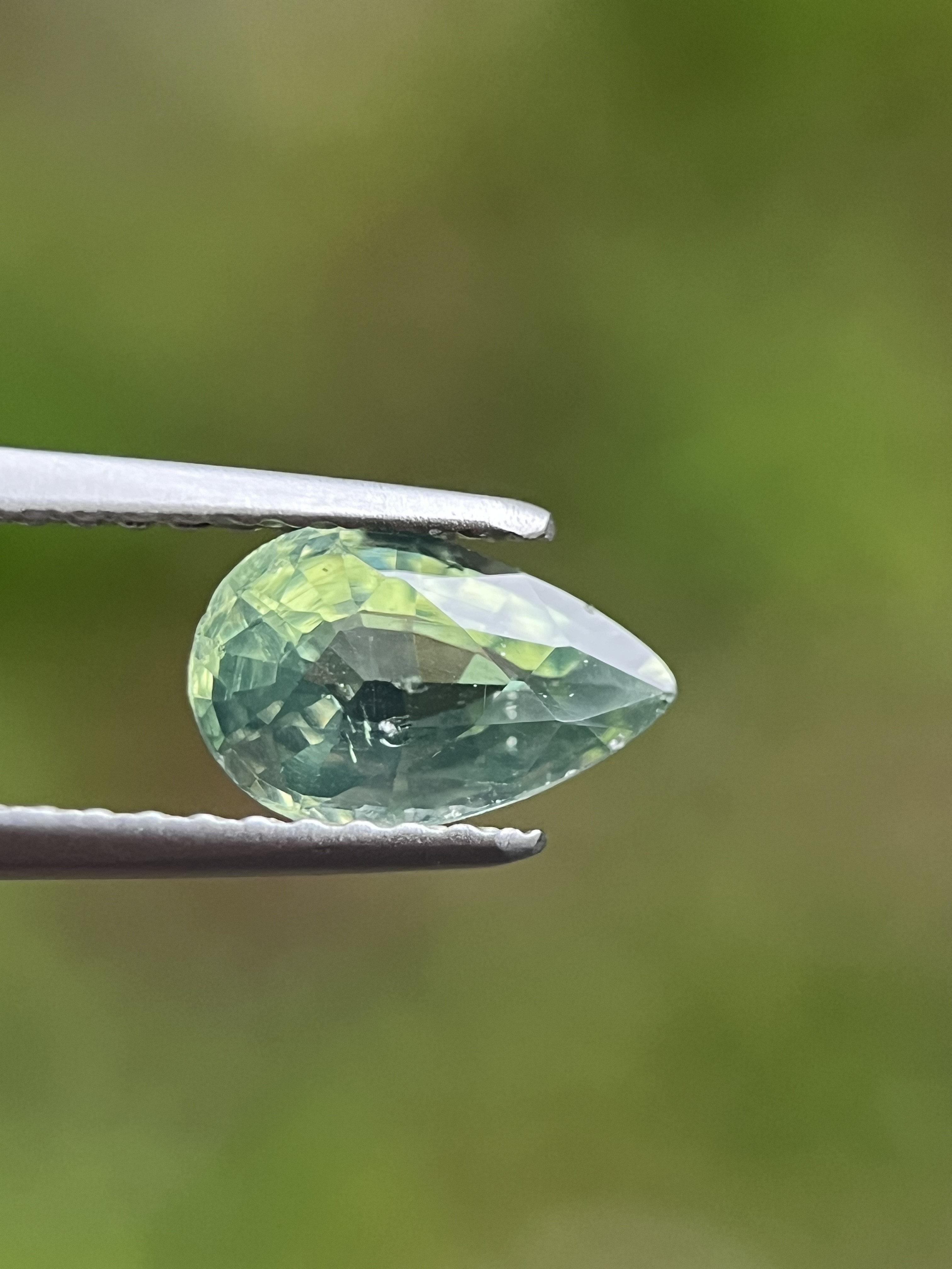 ジルコンルース1.62ct Natural Zircon