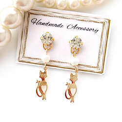 「貼るピアス専用」K08 上品♪猫のゴールドチャーム 貼るピアス専用」K08 上品♪猫のゴールドチャーム その他アクセサリー