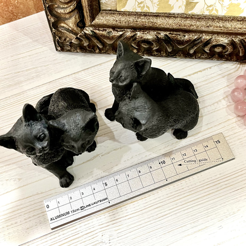 シュンガイト ツインキャット☆ ねこ 希少鉱物 アニマル猫 動物【置物
