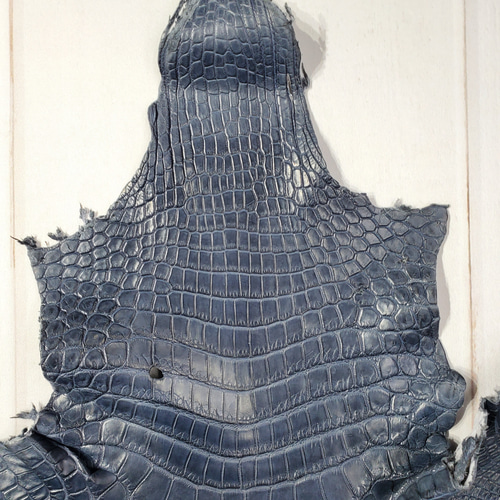 ワニ革 クロコ 半艶マット ブルーグレー No.C007624 その他素材