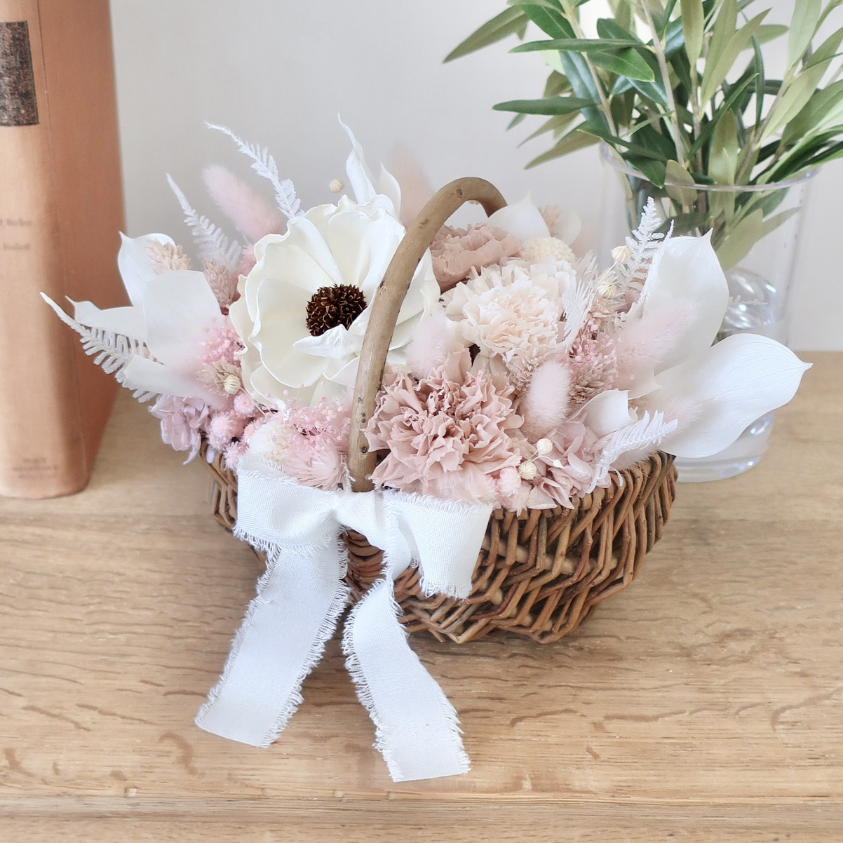 一点物・アネモネとドライフラワーのバスケットアレンジメント｜フラワーギフト・結婚祝い・誕生日プレゼント