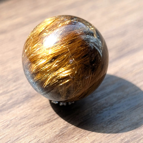 キャッツアイルチルスフィア 20ミリ クリスタル台座付 針水晶 キラキラオーラ キャッツアイルチルスフィア 20ミリ クリスタル台座付 タイガーアイ