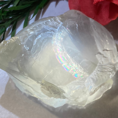 変革の石✨ レインボー オウロヴェルデクォーツ メタモルフォーゼス
