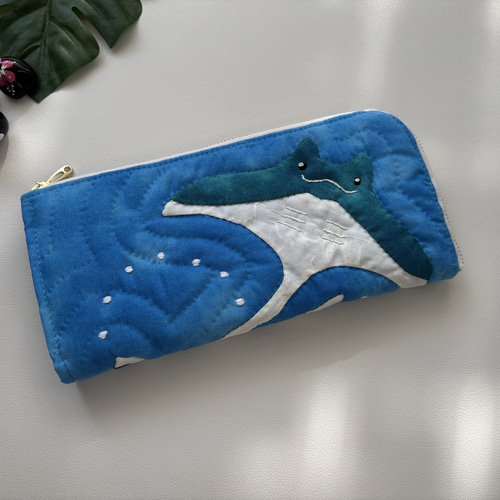 Martin&MacArthur ハンドメイド 財布 ハワイアン雑貨 L字ファスナー長財布 マンタさんの青い海【ゴキゲンVer.】ハワイアン