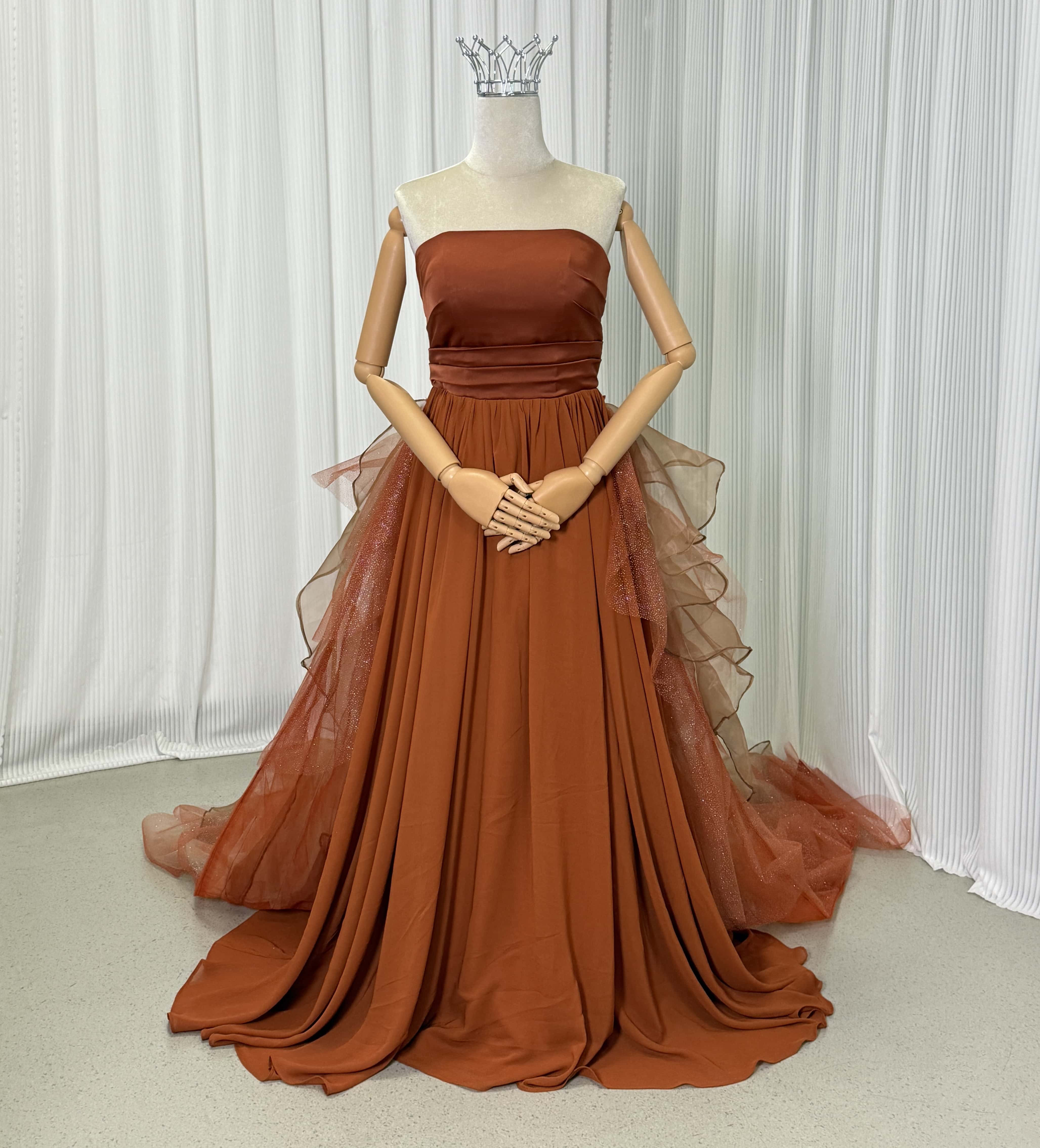 送料無料！パーティードレス 華やかなトレーン 滑らか ビスチェタイプ テラコッタ色 ふんわりシフォン 前撮り