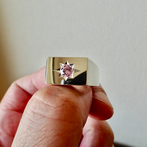 仁尾彫金『一つ星5mmピンクジルコニア印台リング、磨き