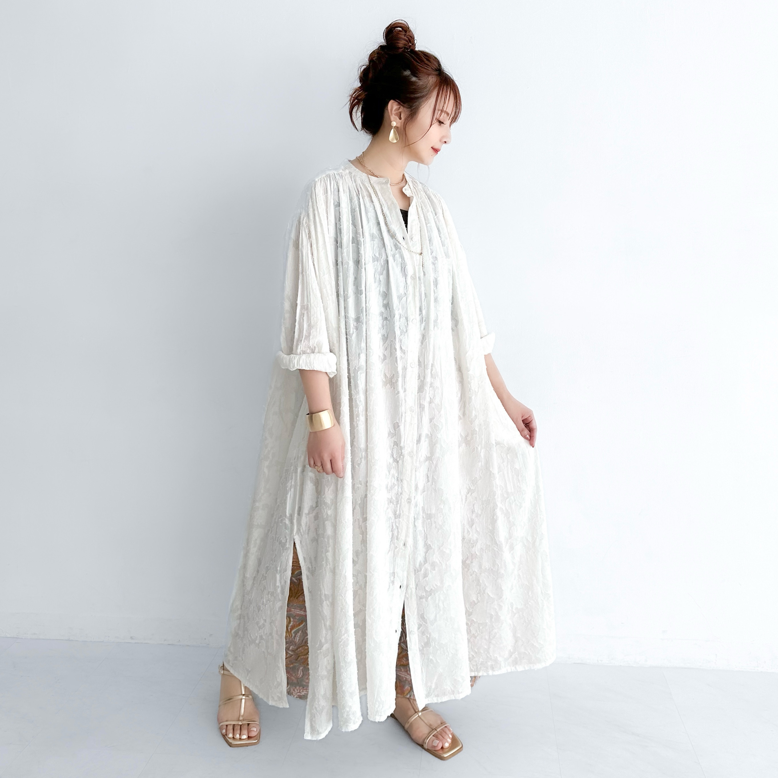 希少　キャピタル　インド綿　カシュクール　プリーツ　ワンピース　フリンジ　S 白 ベルト付きシャーリングスリーブランダムドットカシュクール