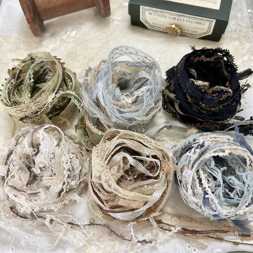 引き揃えリボン（約1.9m） 131 引き揃えリボン（約1.9m） 131