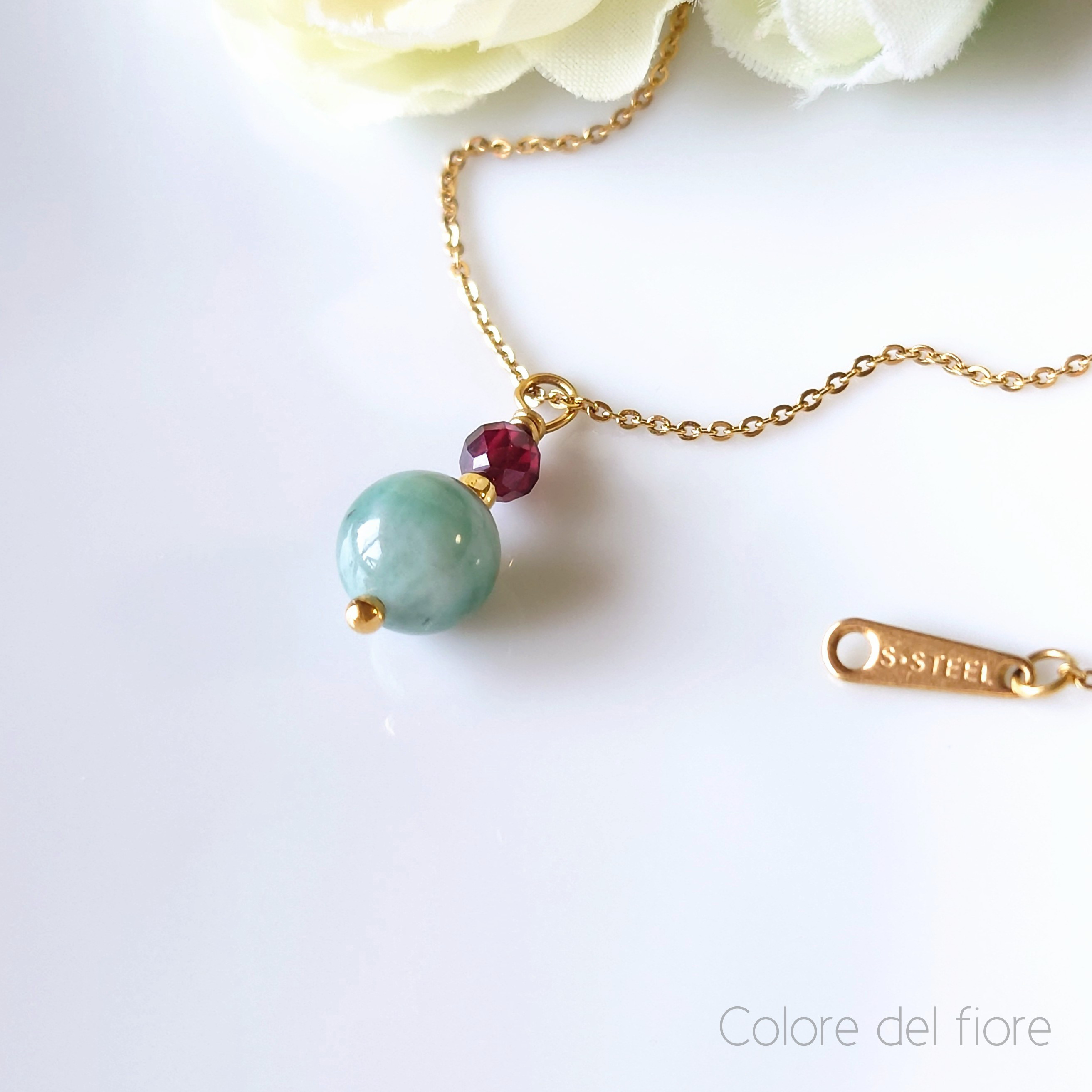 SUS316L✥エメラルドとガーネットのネックレス✥金属アレルギー対応