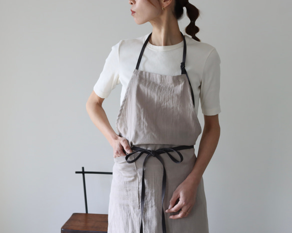 ふっくら厚さ2倍のとろみコットンダブルガーゼ×コットンリネンのシンプルなエプロン／ベージュ 7枚目の画像
