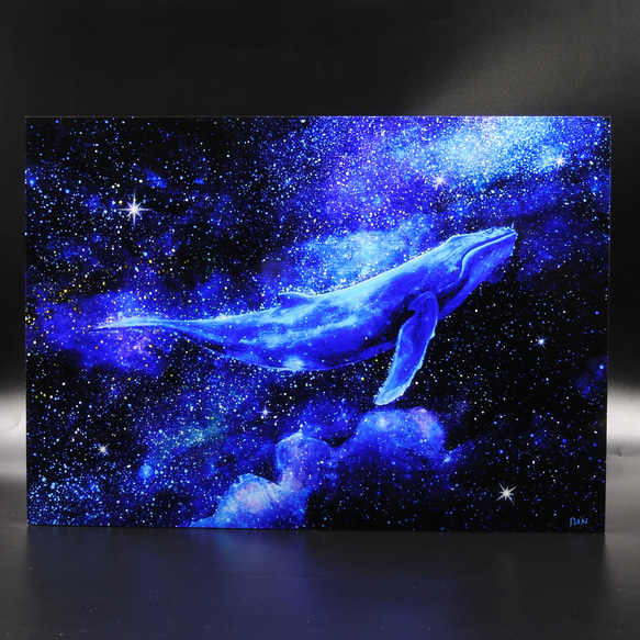 A4アートプリント『宇宙を泳ぐ子クジラ』高光沢紙/宇宙/星/額無し 版画