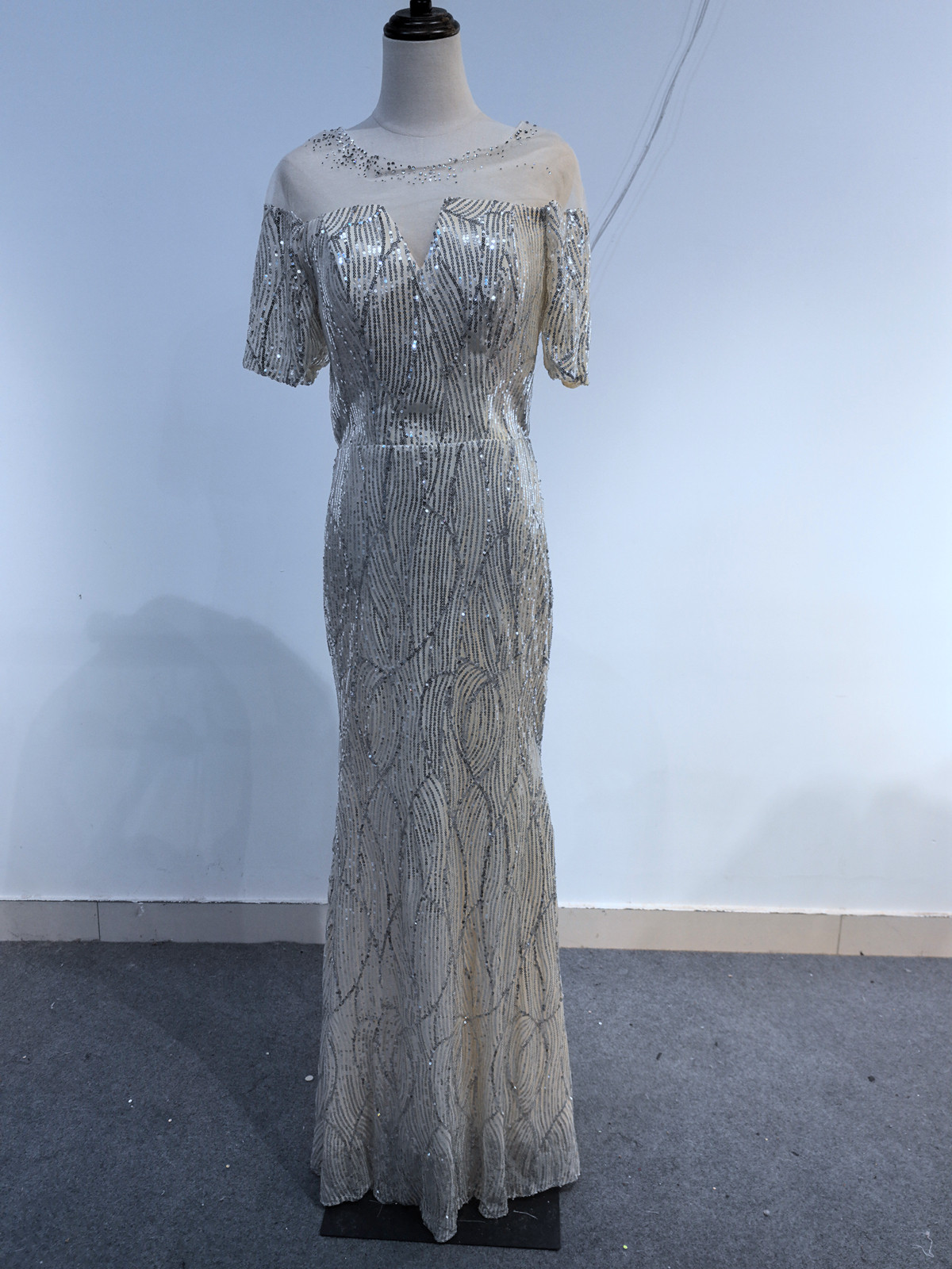 大好きな  シャンパン色 キラキラ  カラードレス  短袖  オーダーメイド  エレガント 音楽会  演奏会D067