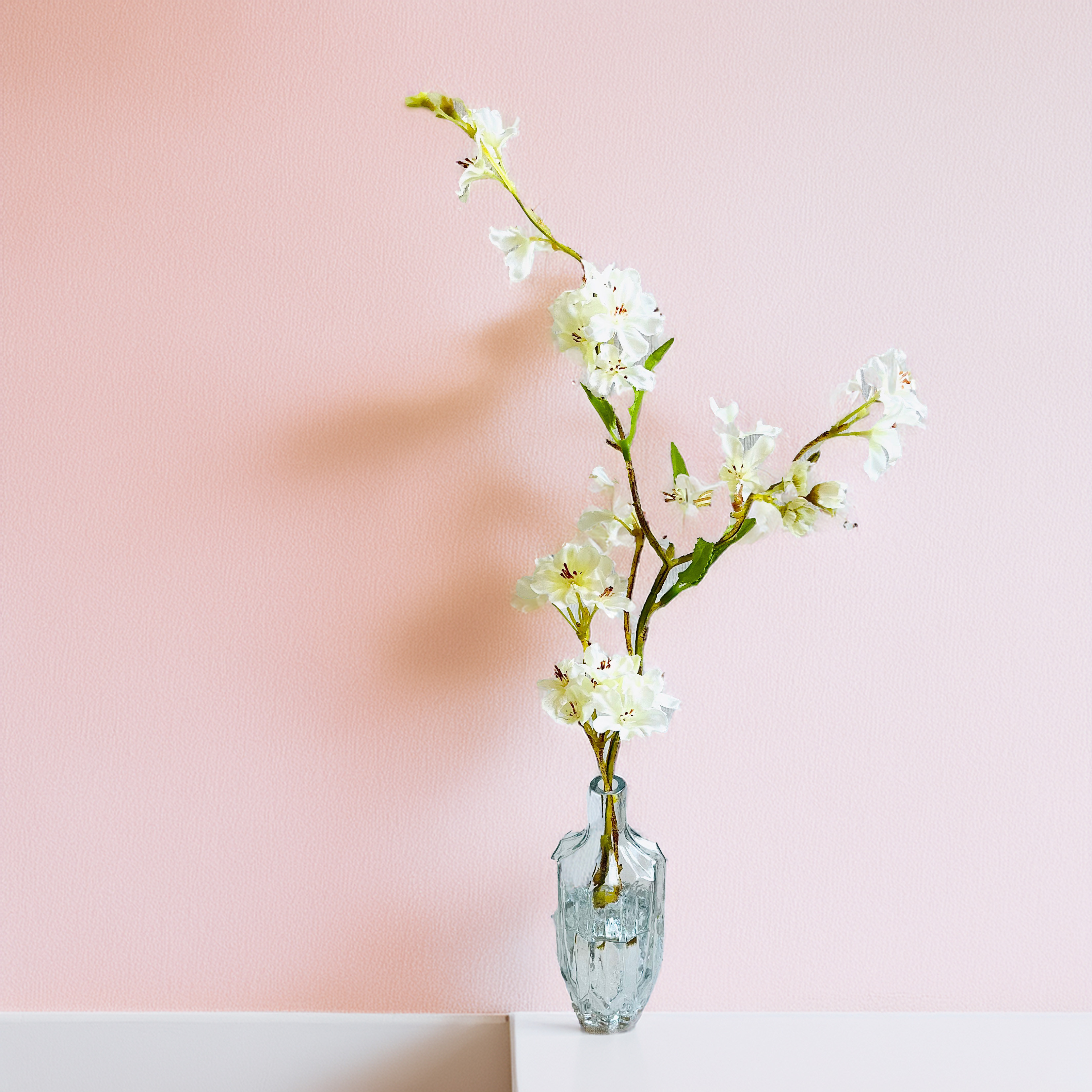 【花瓶の水まで超リアル！アーティフィシャルフラワー】  和モダン桜