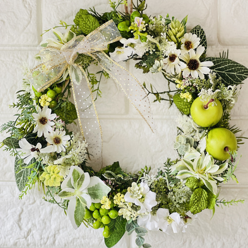 ボタニカルグリーンリース✴︎ナチュラルリース✴︎玄関リース✴︎造花