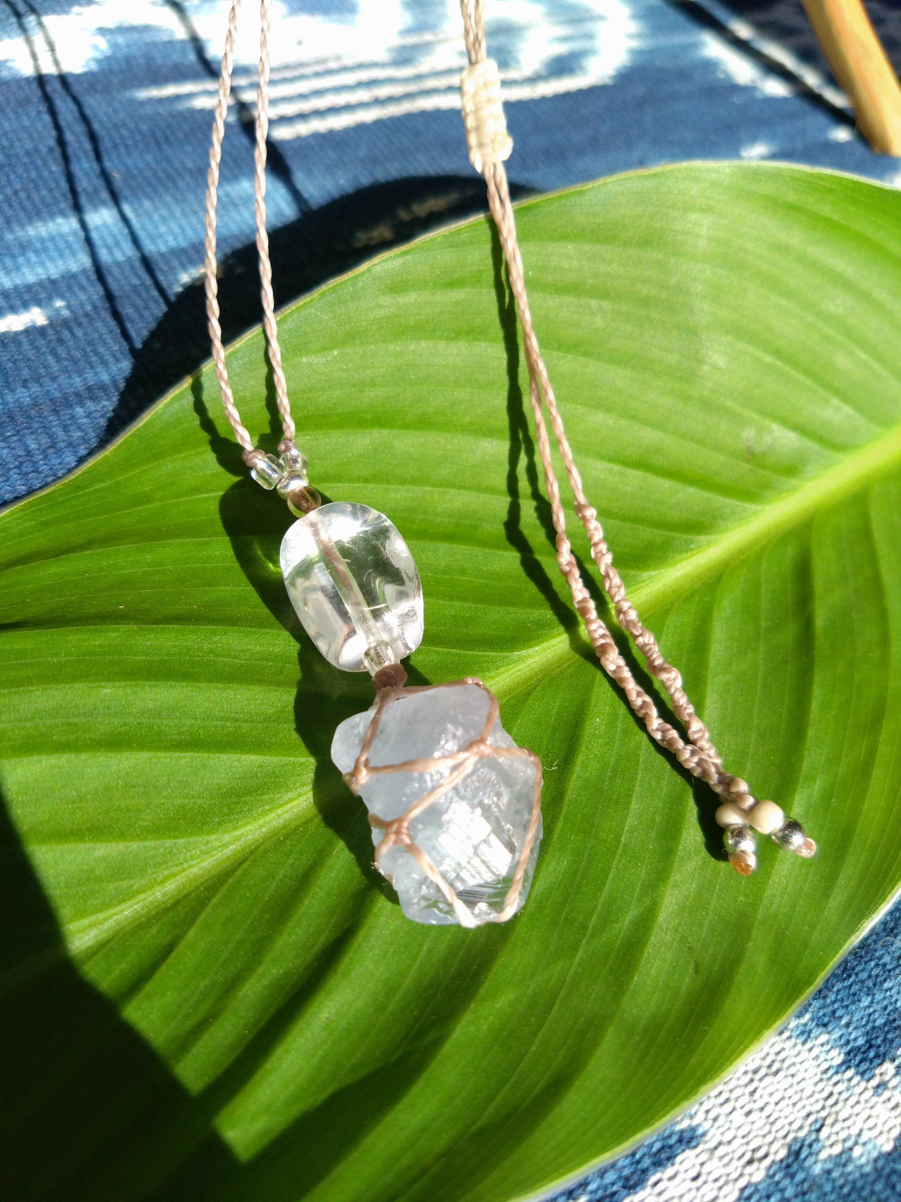 セレスタイト•水晶　マクラメネックレス