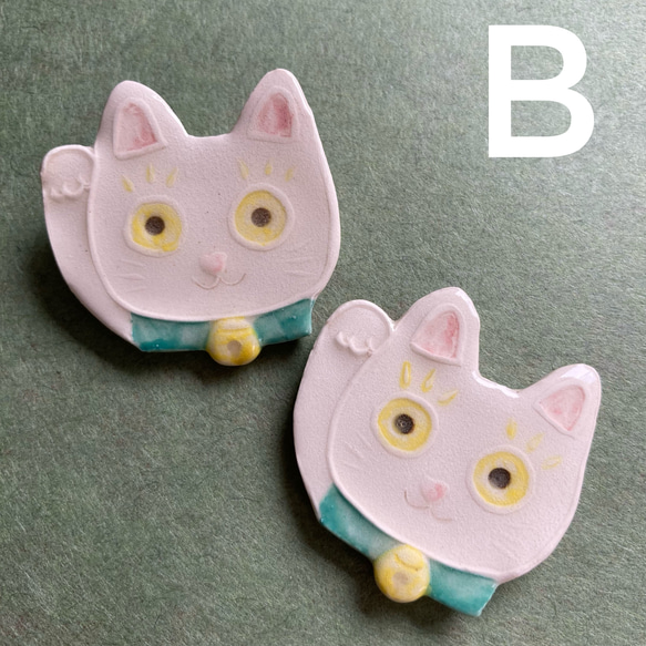 招き猫のブローチ(陶器) 5枚目の画像