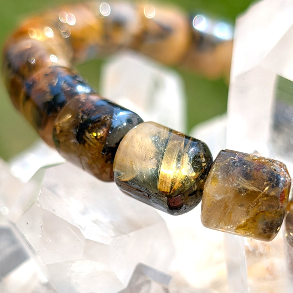 8月末まで大特価 太陽放射ルチル チューブ型 ブレスレット 8mm 最強の