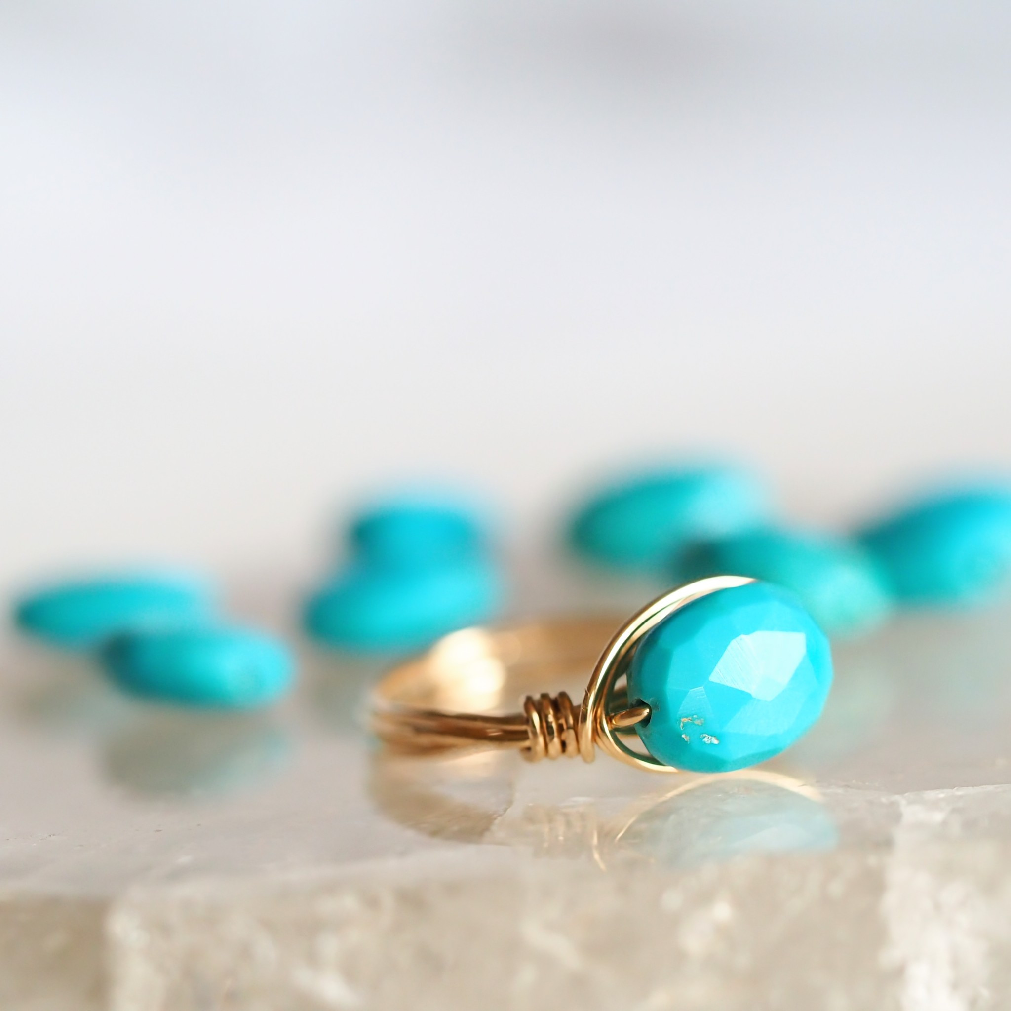 《スリーピングビューティーターコイズのワイヤーリング》 4,380円