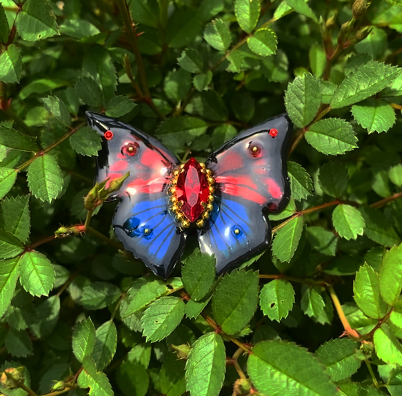 幸運のバタフライブローチ(ミイロタテハ) ブローチ Miki Ozawa 通販
