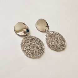 【送料無料】透かしシルバー ピアス イヤリング 3枚目の画像