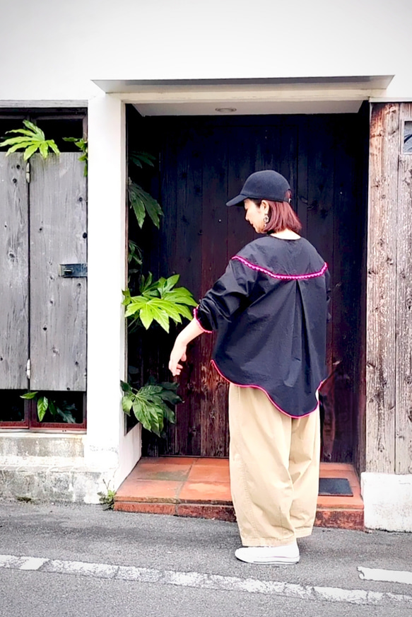 □BLACK・ネオンPINK/『I am』という名の黒シャツ✕蛍光色(ピンク