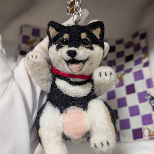 柴犬　羊毛　羊毛フェルト　ハンドメイド　ハスキー 柴犬 羊毛 羊毛フェルト ハンドメイド 黒柴 キーホルダー 羊毛フェルト