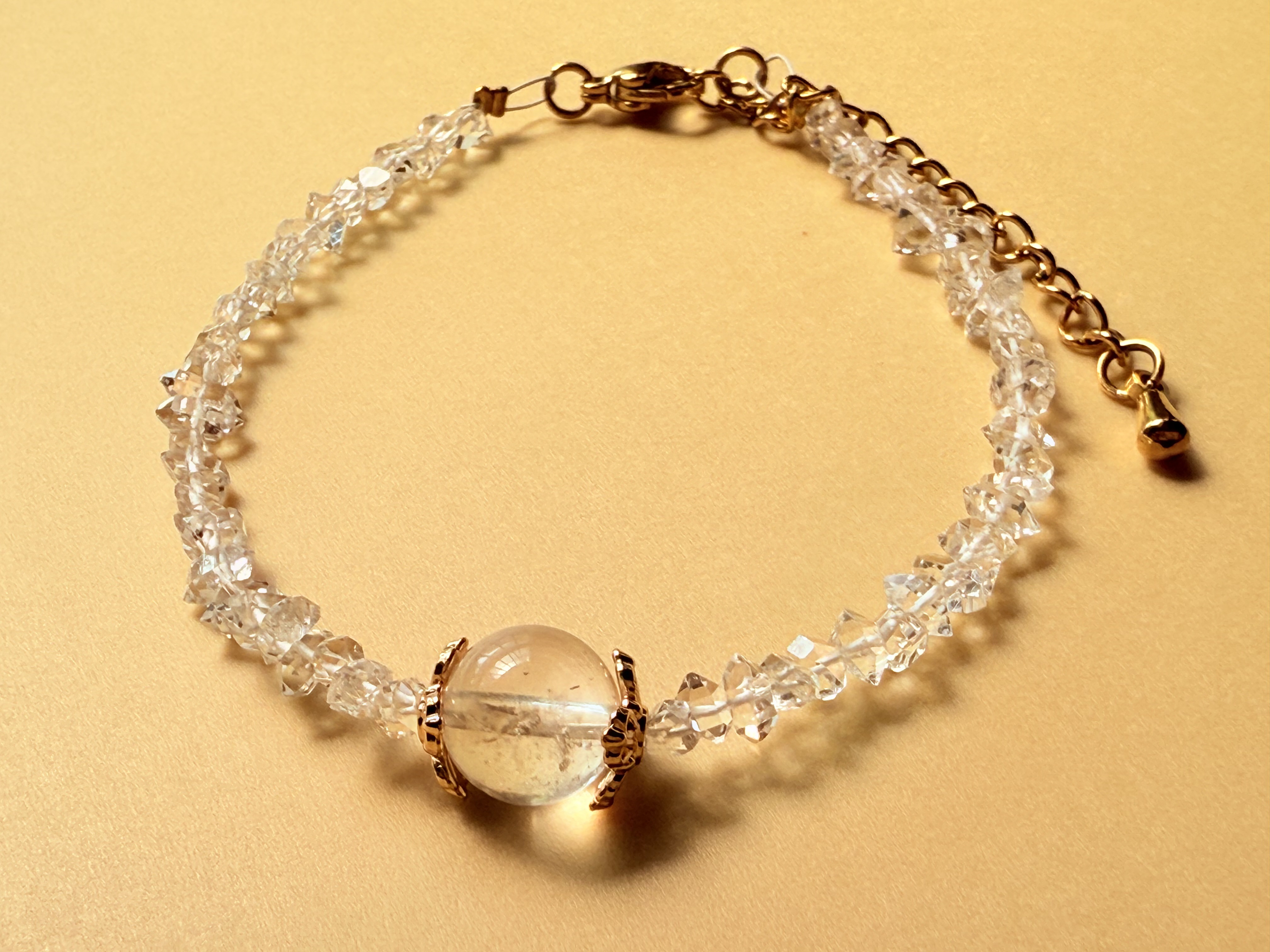 女性が輝くための天然石ハーキマーダイヤモンド華奢ブレスレット