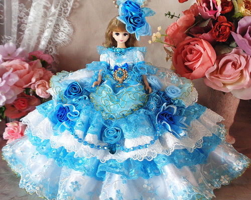 ベルサイユの薔薇 華やかなブルーローズ煌めきのボリュームフリル