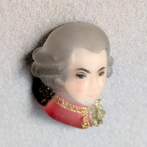 モーツァルトさんのピンバッジ／アクセサリー ピンバッチ こみくんば