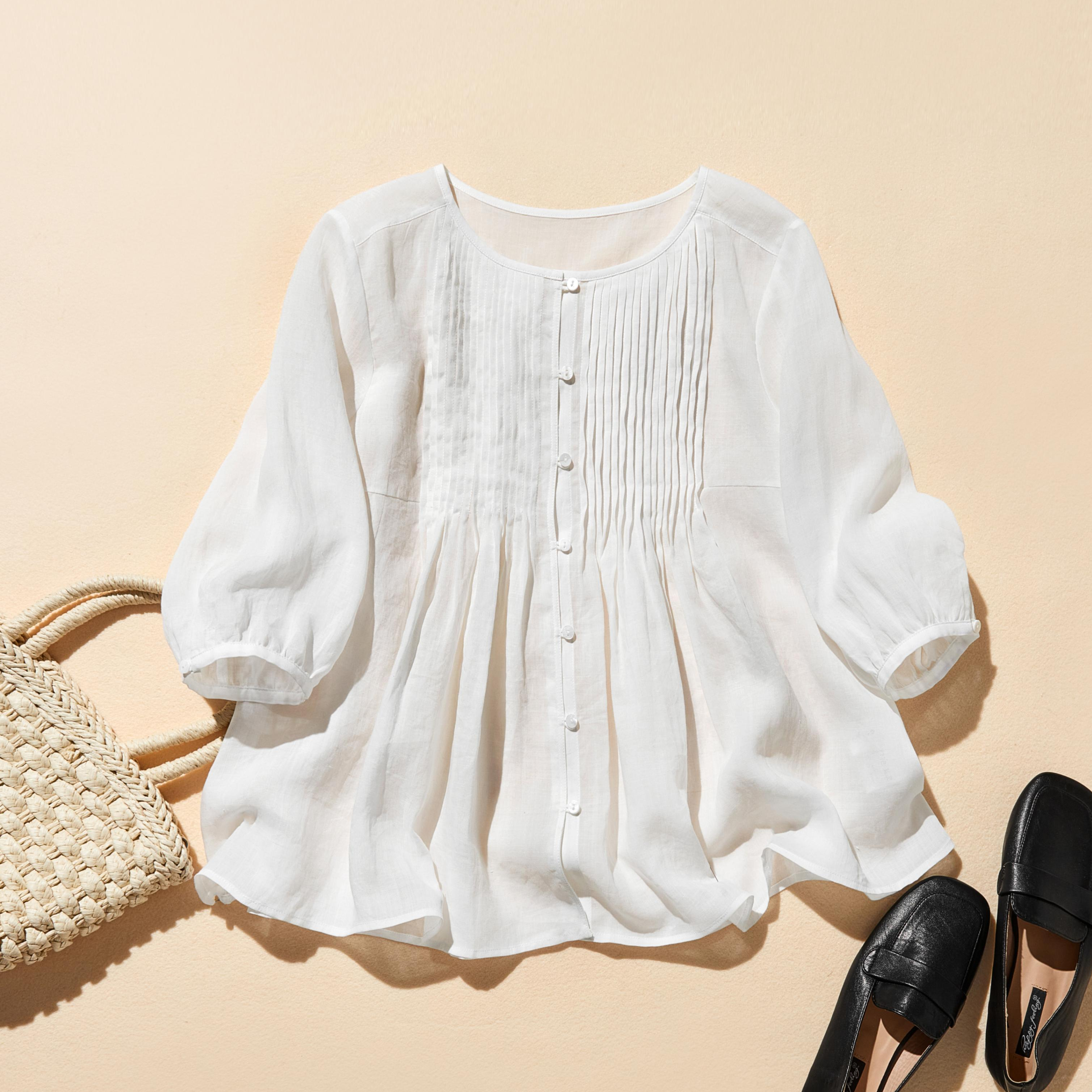 ふんわりAラインが可愛い！ 風通し良く夏らしい麻ブラウス  ピンタック入りブラウス　ホワイト　250422-1