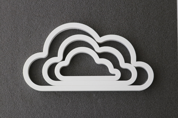 インテリアオブジェ　雲（アウトライン）　大中小３点セット 4枚目の画像