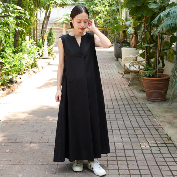 【着丈調整可能】すっきり華奢見せAライン コットン キーネック ノースリ ワンピース　ブラック　0655BK 1枚目の画像