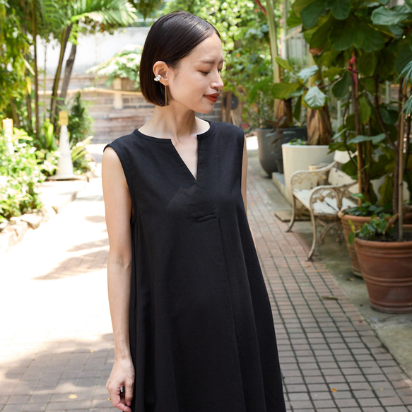 【着丈調整可能】すっきり華奢見せAライン コットン キーネック ノースリ ワンピース　ブラック　0655BK 4枚目の画像