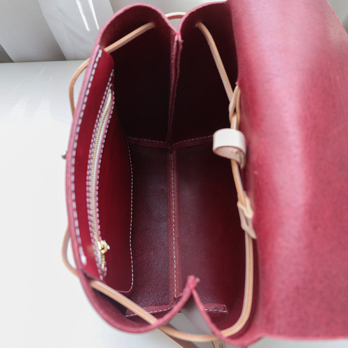 牛革手作りリュックサックレザーバックパック リュック・バックパック