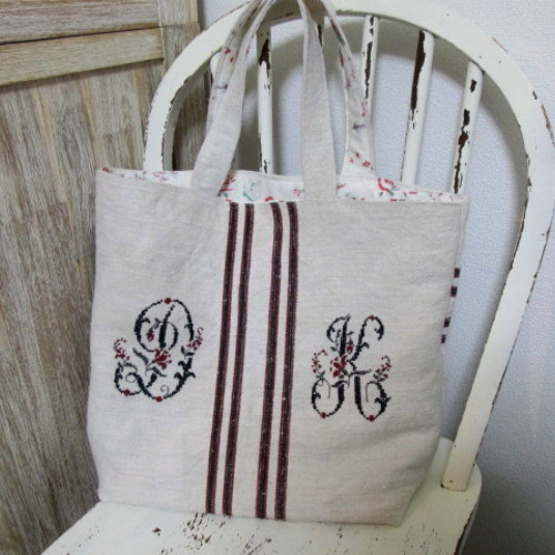 花文字イニシャル刺繍のアンティークドイツグレインサックリネン赤黒