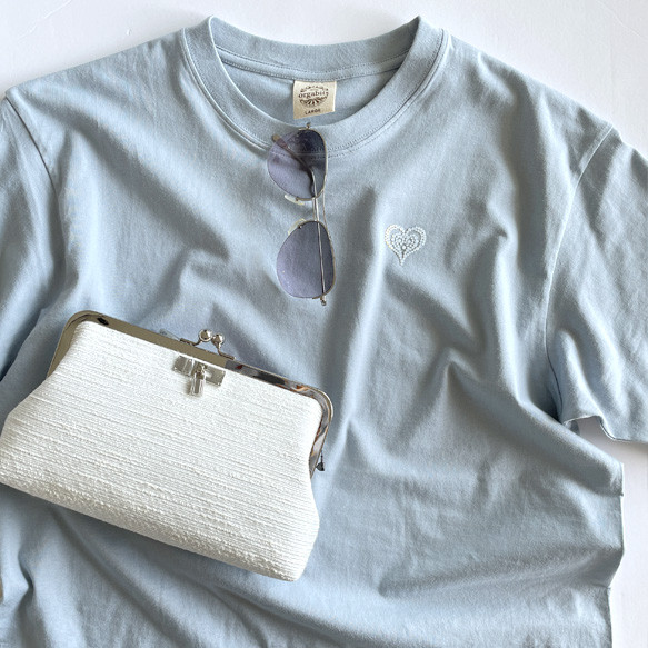 【夏限定8/31まで】爽やかブルーのハートTシャツ／オーガニックコットンTシャツ（受注生産） 16枚目の画像