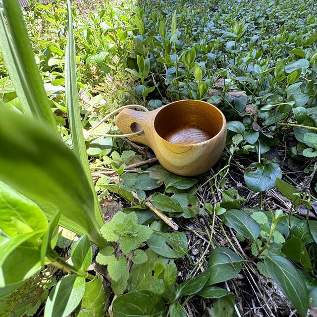 mug017日本製〉クルミ材のククサ内面【伝統工芸士の漆塗り】仕上げ送料無料１点もの くくさ フィンランド カップ