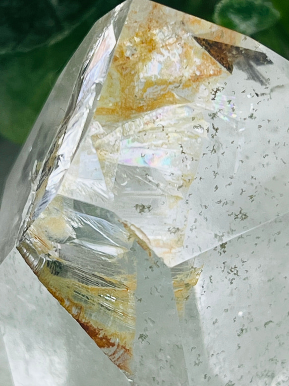 コパー（銅）内包　レインボー　クリスタル　水晶　ポイント　ポリッシュ　原石 2枚目の画像
